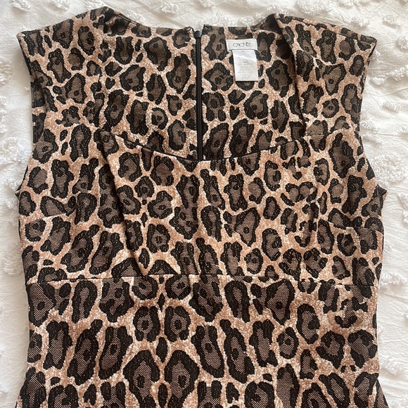 Cache dress - Picture 2 of 3